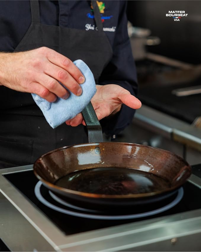 Matfer Bourgeat Black Carbon Steel Frying Pan, 15 3/4"
