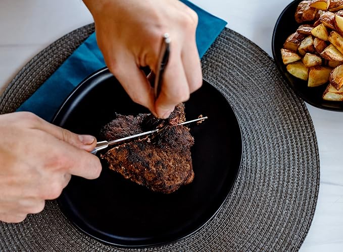 DURA LIVING Premium 8-Piece Steak Knife Set – Sharp Serrated Blades, Forged High Carbon Stainless Steel, Full Tang, Ergonomic Handle, Royal Blue – Ideal for Dining & Entertaining